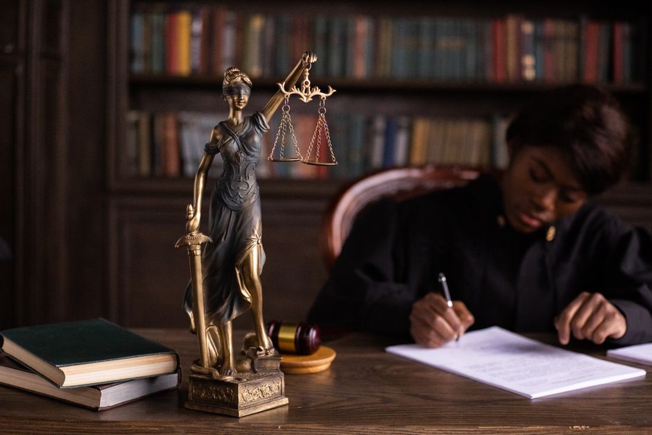 Comparative vs Contributory Negligence: Key Differences Explained