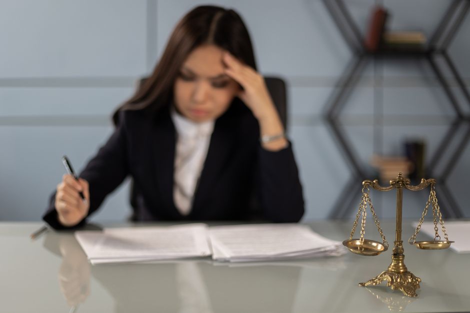 Workers' Comp vs Personal Injury Lawsuit: Which Path Wins